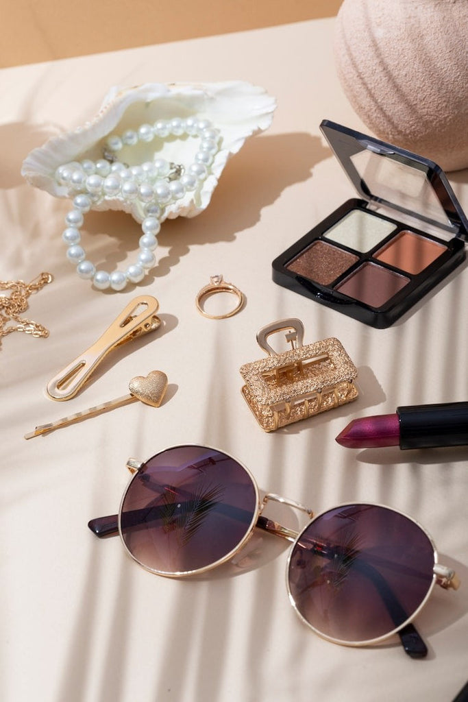 Factors to Consider Before Buying Fashion Accessories Online